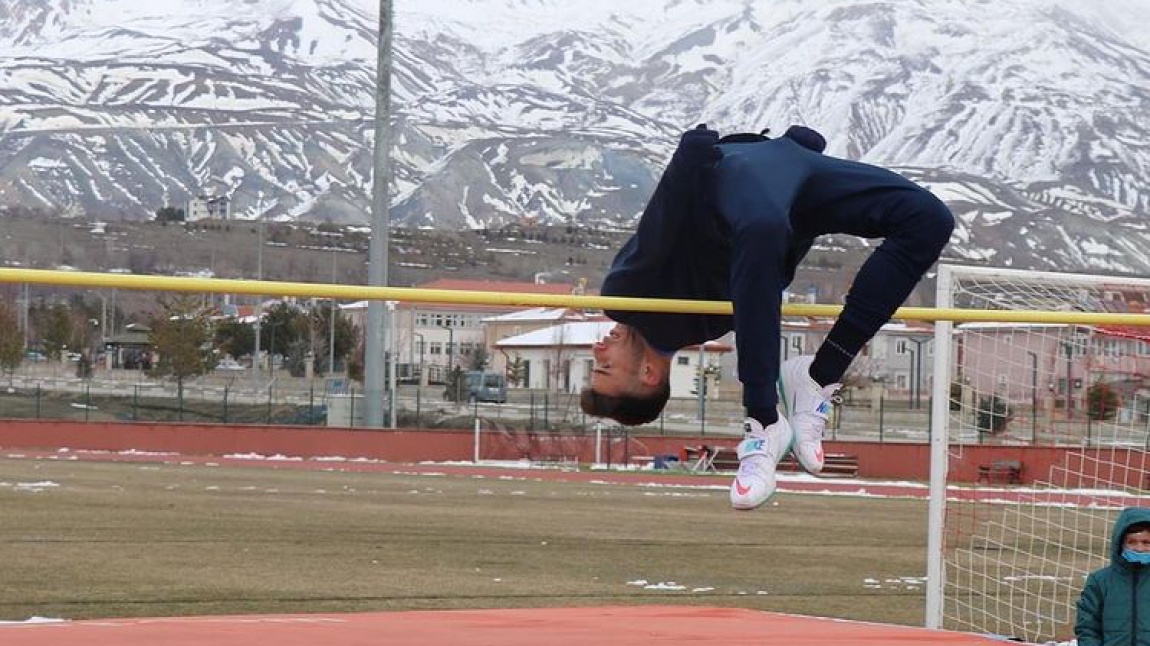 Erzincan Okul Sporları Gençler Atletizim Müsabakaları